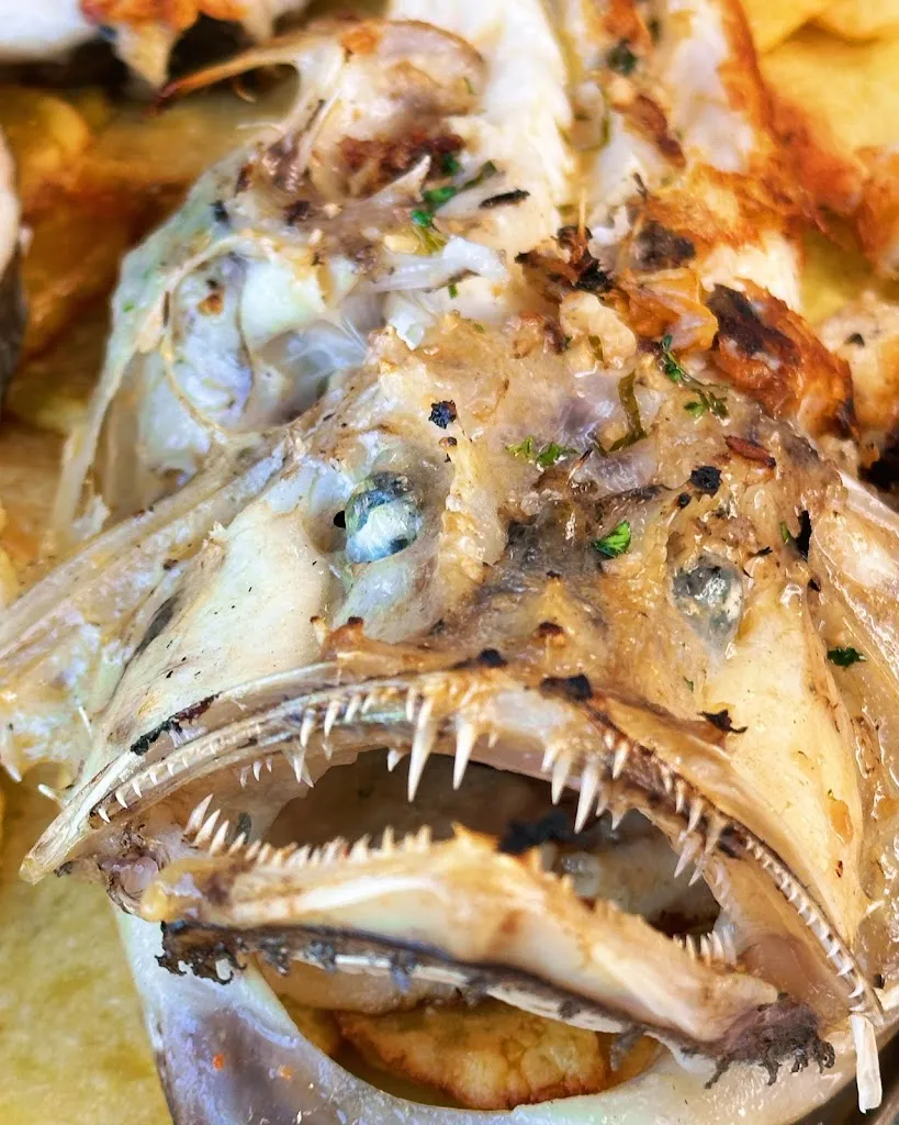 Damian Rafferty_El Escanu_Colunga_review