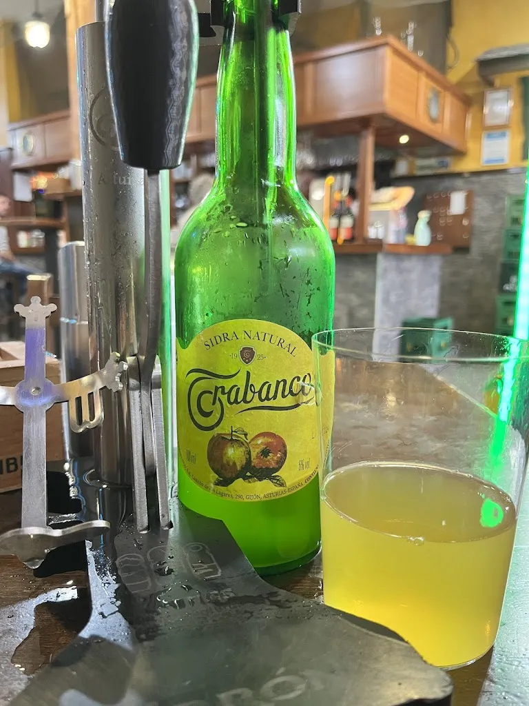 Vicente Frare Pulp & Amora Livros_Sidreria Antolin_Coaña_review