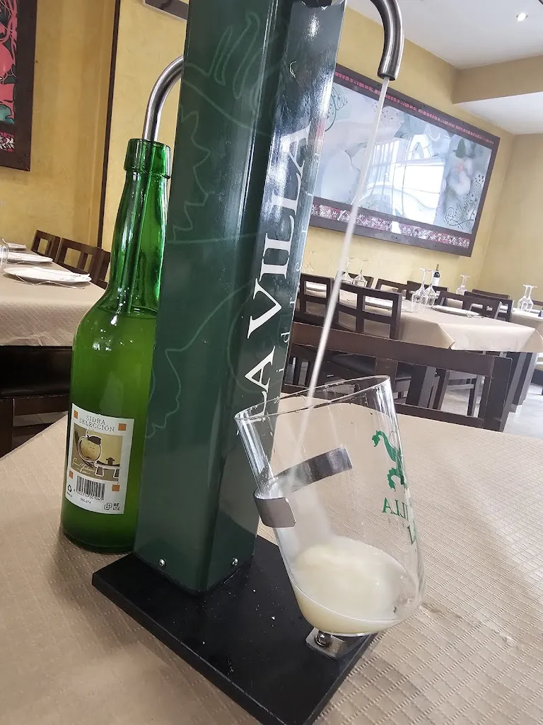 Jesus Porto_Sidrería La Villa_Coaña_review