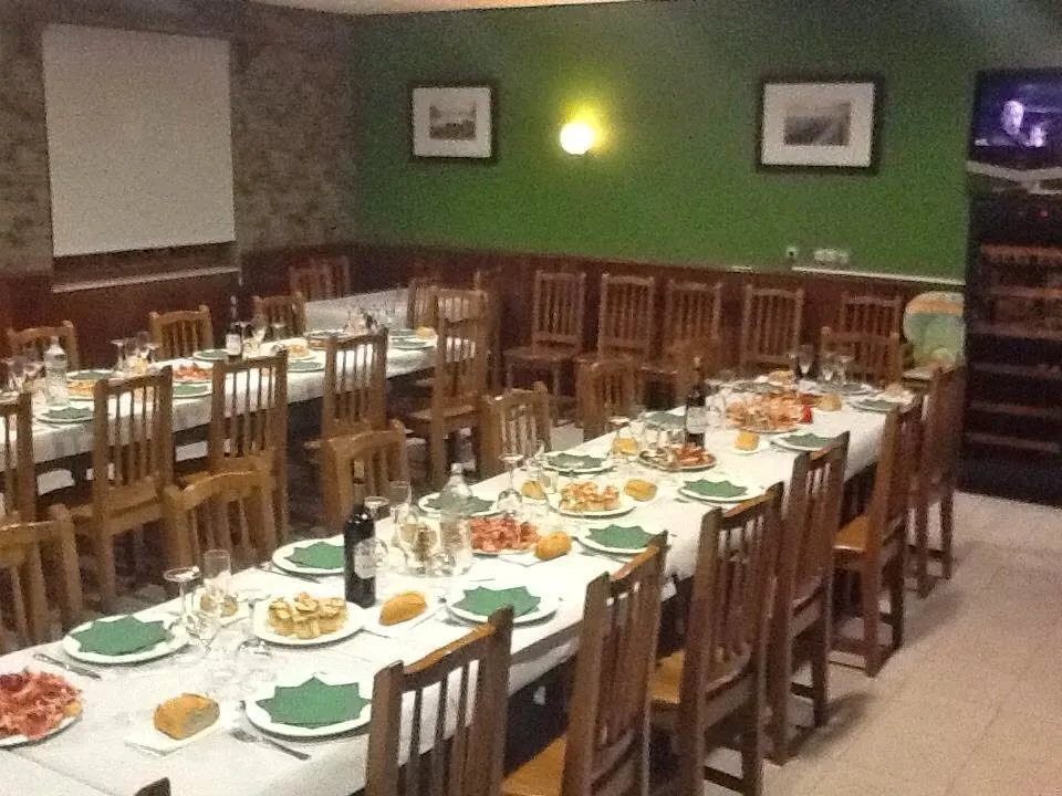 Hotel Restaurante Las Camelias_Coaña_slider_image_2