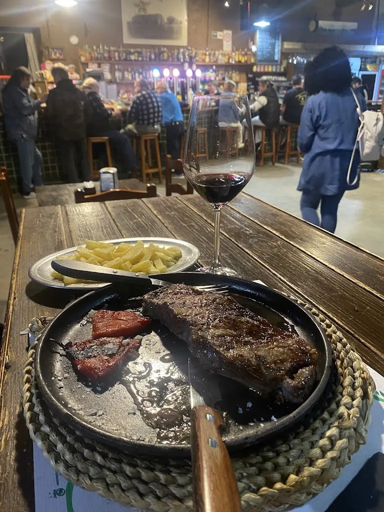 Michael Gibson_Mesón Fornello_Coaña_review