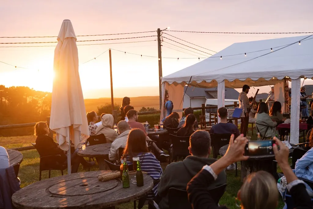 Chiringuito La Reserva restaurant in Coaña