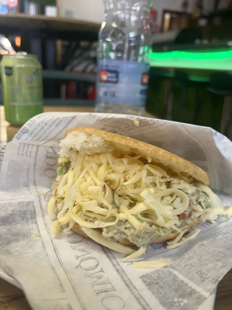 Bar La Esquina_Grandas de Salime_slider_image_2