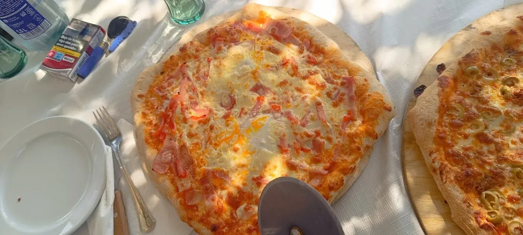 karmen_Café Bar Mesía_Curtis_review