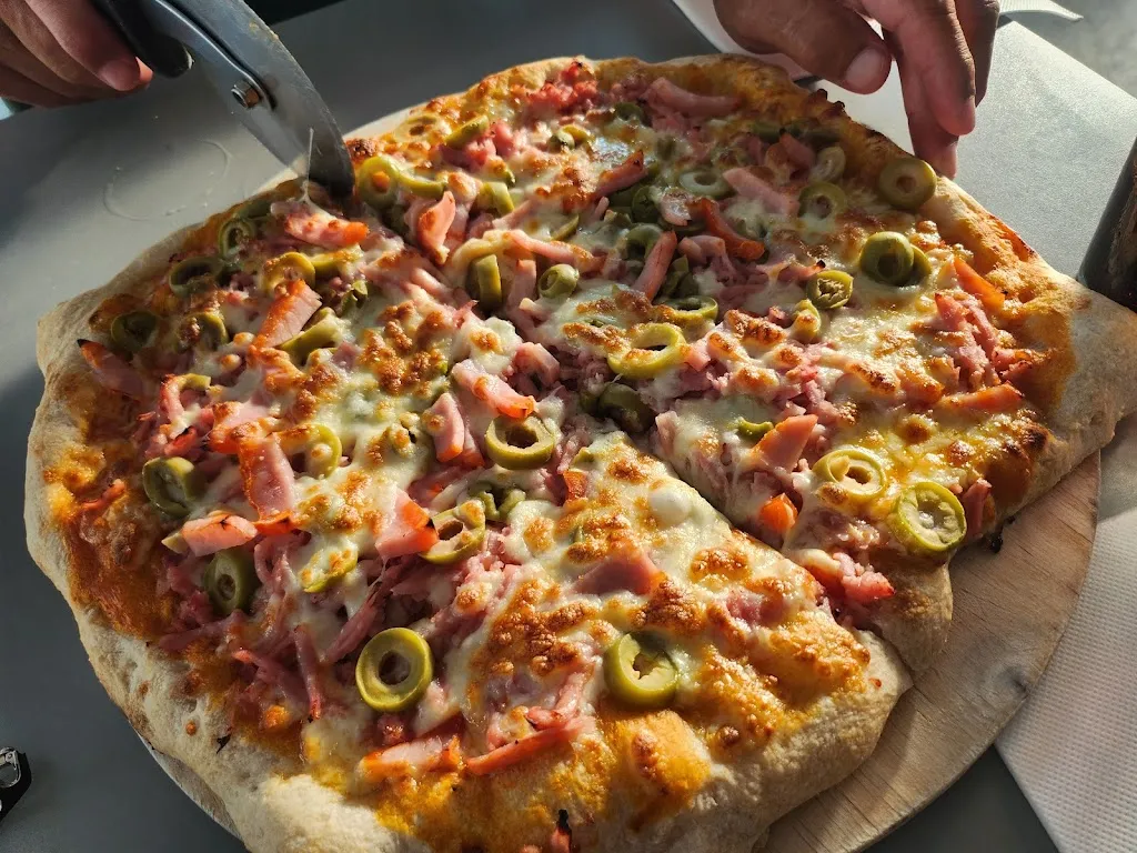 mary_Café Bar Mesía_Curtis_review