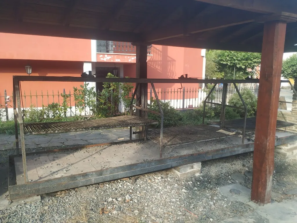 Parrillas Públicas para barbacoa restaurant in Grandas de Salime