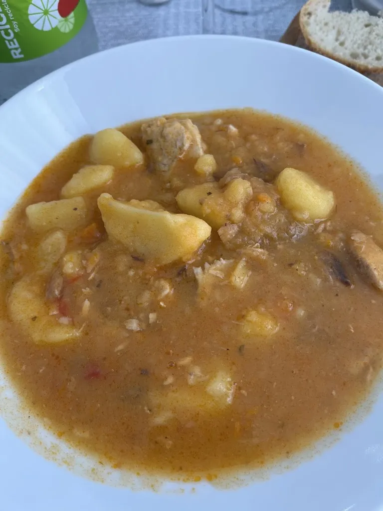 Elsa Gudin Lopez_Hermanos Leiguarda_Ibias_review