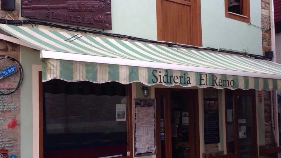 Sidrería El Remo restaurant in Cudillero