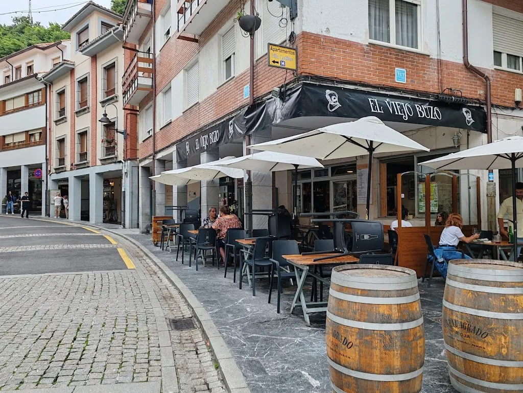El Viejo Buzo restaurant in Cudillero