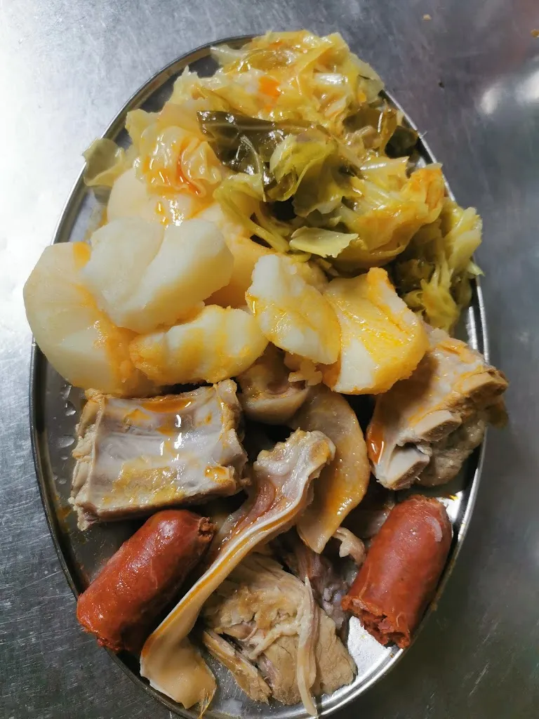 A Taberna de Cabrui_Curtis_slider_image_2