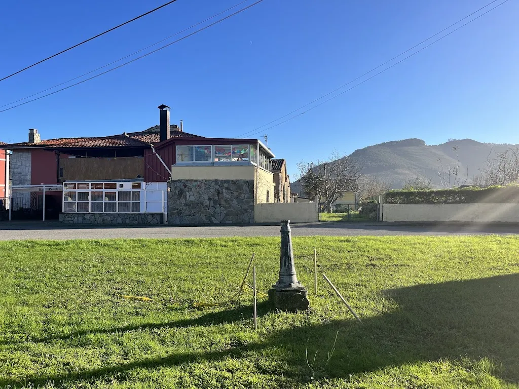 Stanton Attree_El Molin_Cudillero_review