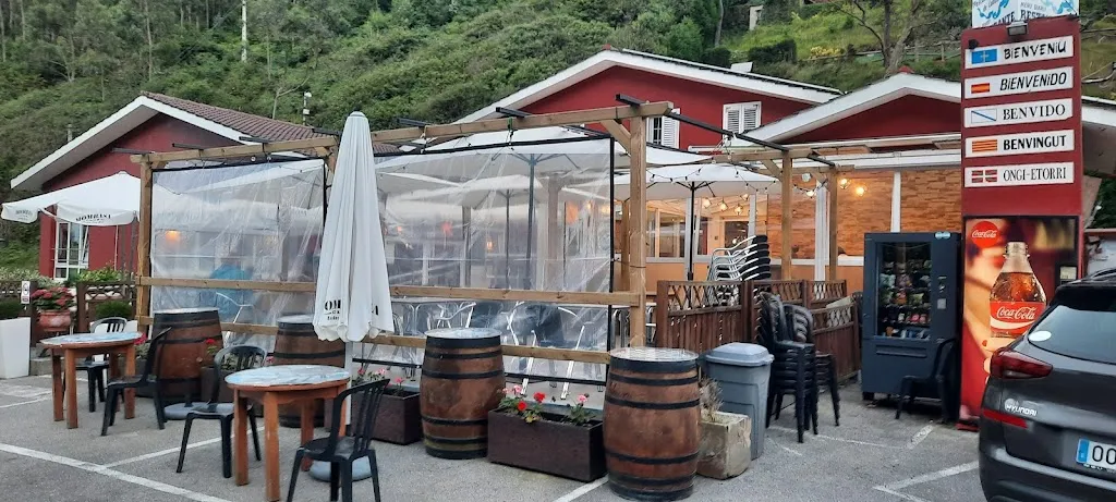 Hotel Restaurante Azpiazu_Cudillero_slider_image_1