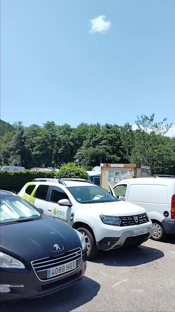 Israel Sanchez_Yolimar_Cudillero_review