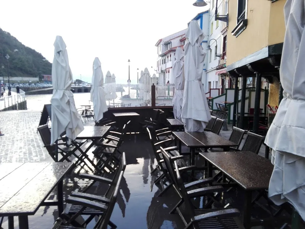 Restaurante La Paloma restaurant in Cudillero