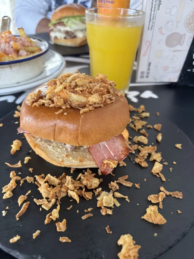 Punto Pizza Cudillero_Cudillero_slider_image_3