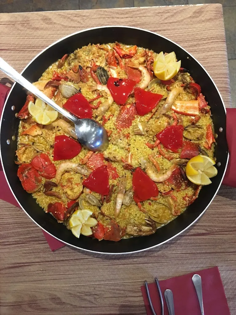 Laurence Ling_Bar El Café_Cudillero_recensione