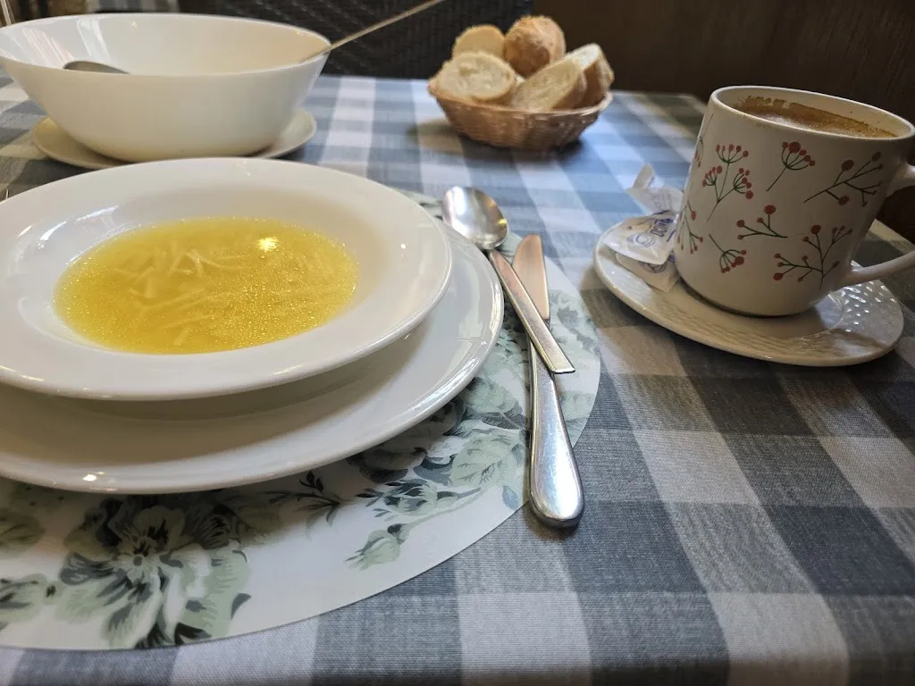 Kayla Franceschi_La Nueva Piedra_Gijón_recensione