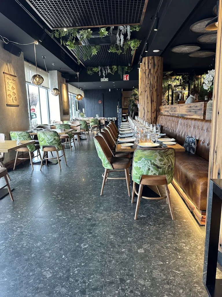 D. Lev_MAMÁGUAJA_Gijón_review