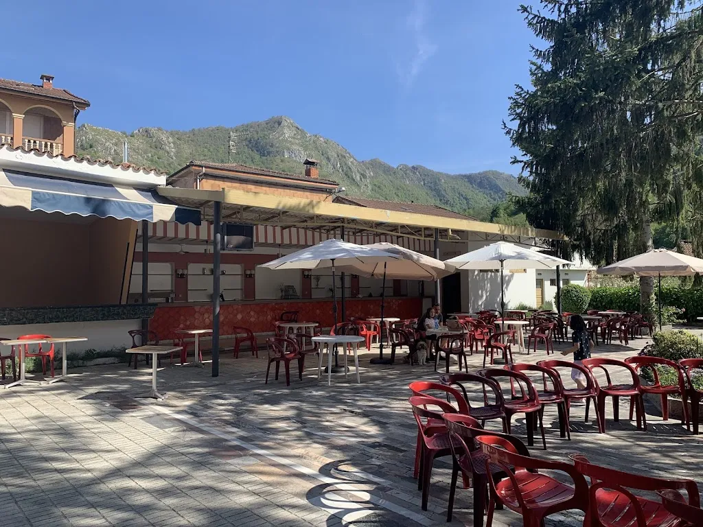 Restaurante La Pomarada ristorante a Laviana