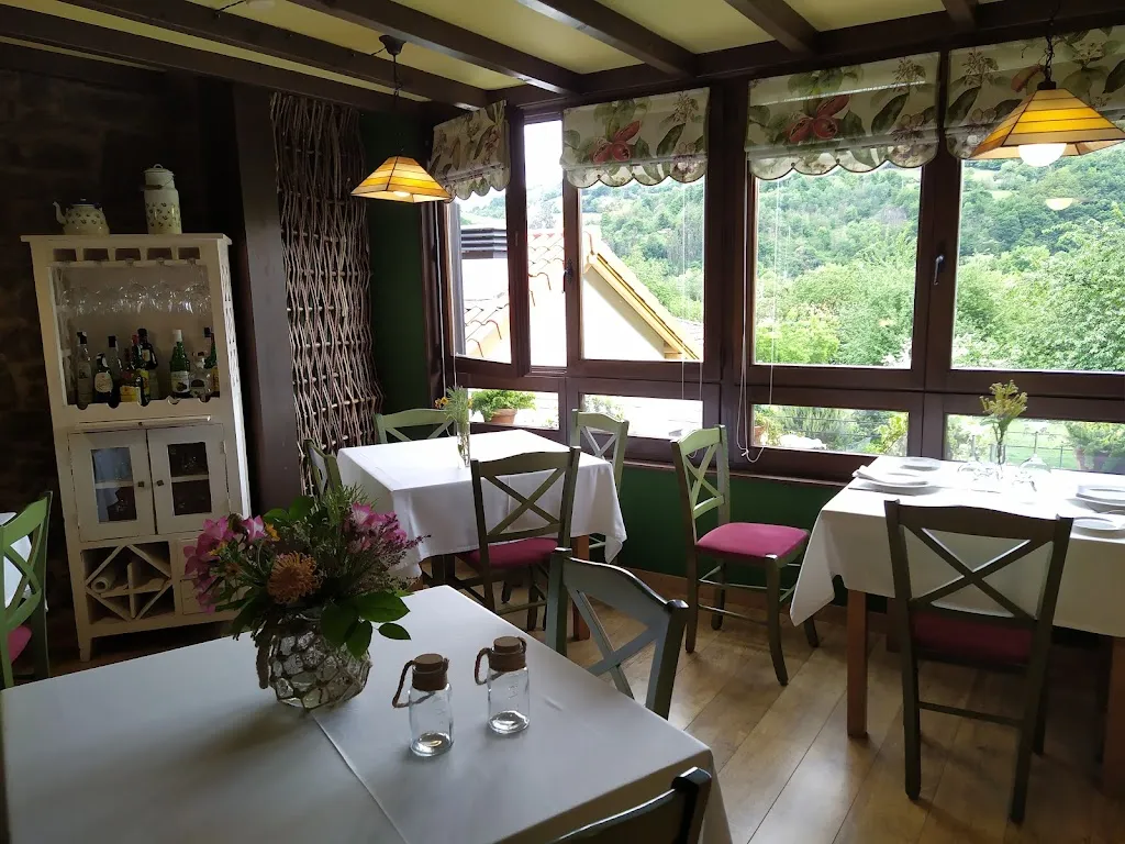 Les Tenaes De Carrio_Laviana_slider_image_1