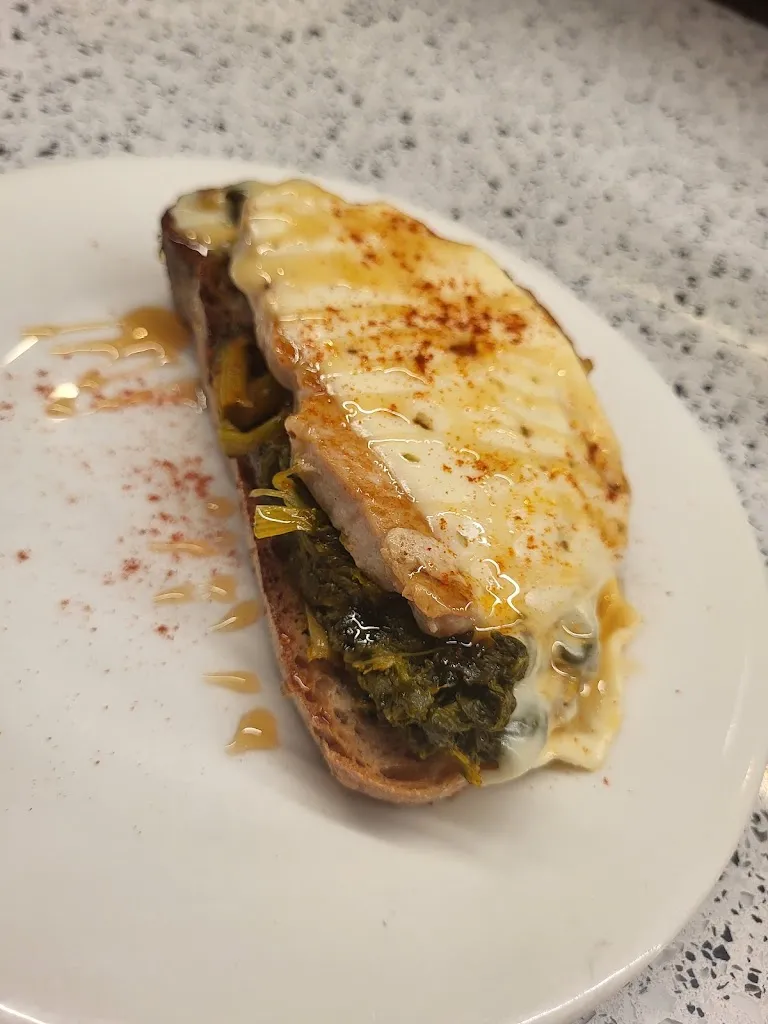 Lucia P._Cervecería A Fervenza de Somede_As Pontes de García Rodríguez_recensione