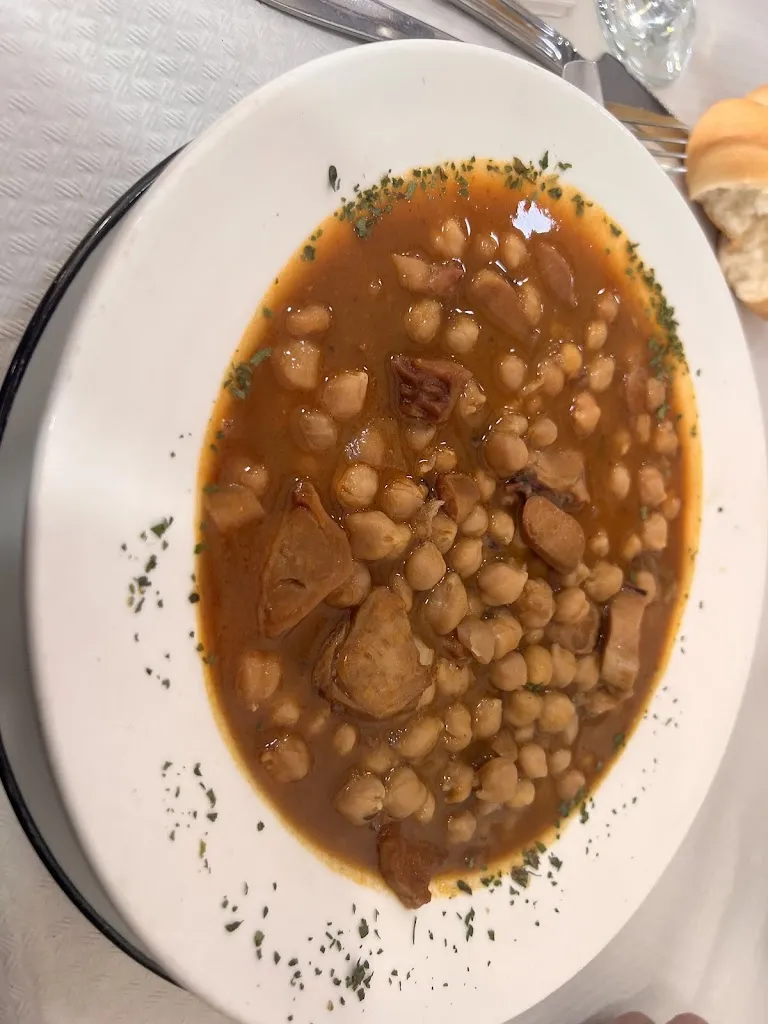 Jose Mata_Restaurante el llano_Illano_review