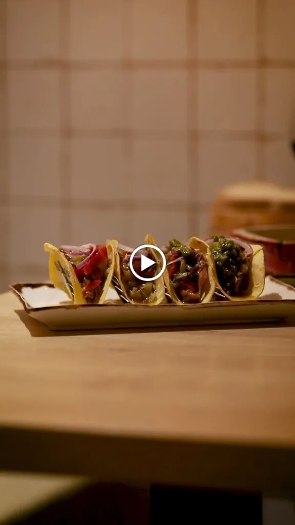 Ni Subo Ni Bajo_Illano_slider_image_2