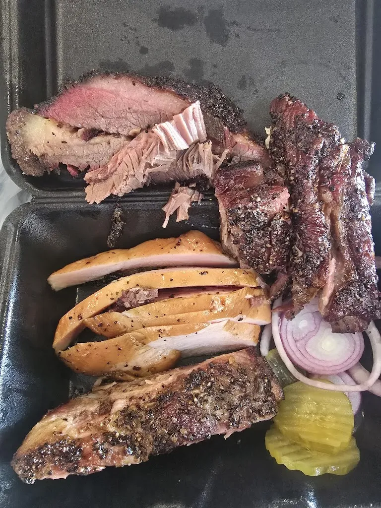 Inman's BBQ_Illano_slider_image_3