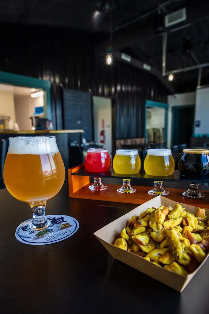 Bronson & Ryder Brewing_Illano_slider_image_3