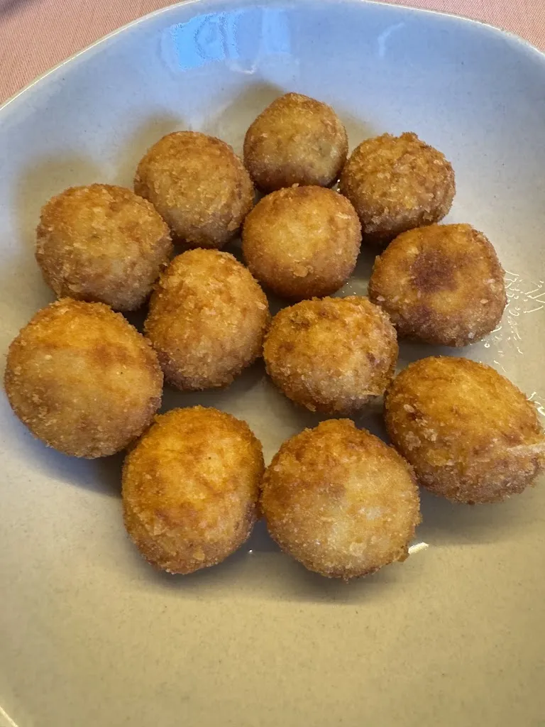 Alejandra Lecina López_O Cruceiro de Berdeogas_Dumbría_recensione