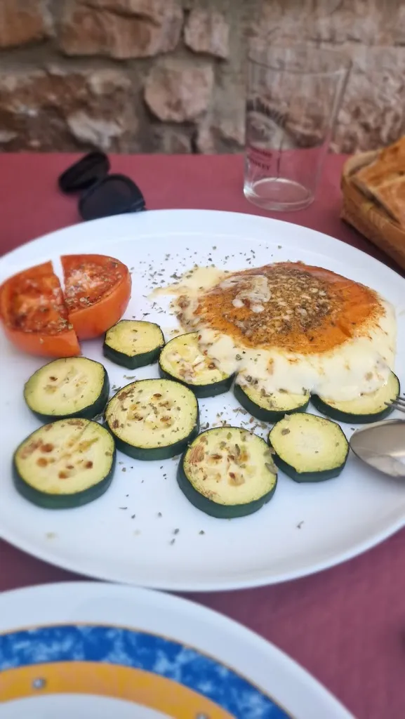 David Garcia_TABERNA-ESTANCO LA CASA NUEVA_Morcín_Bewertung