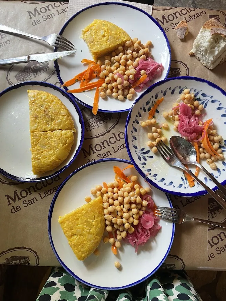 Restaurante La Moncloa_Morcín_slider_image_3