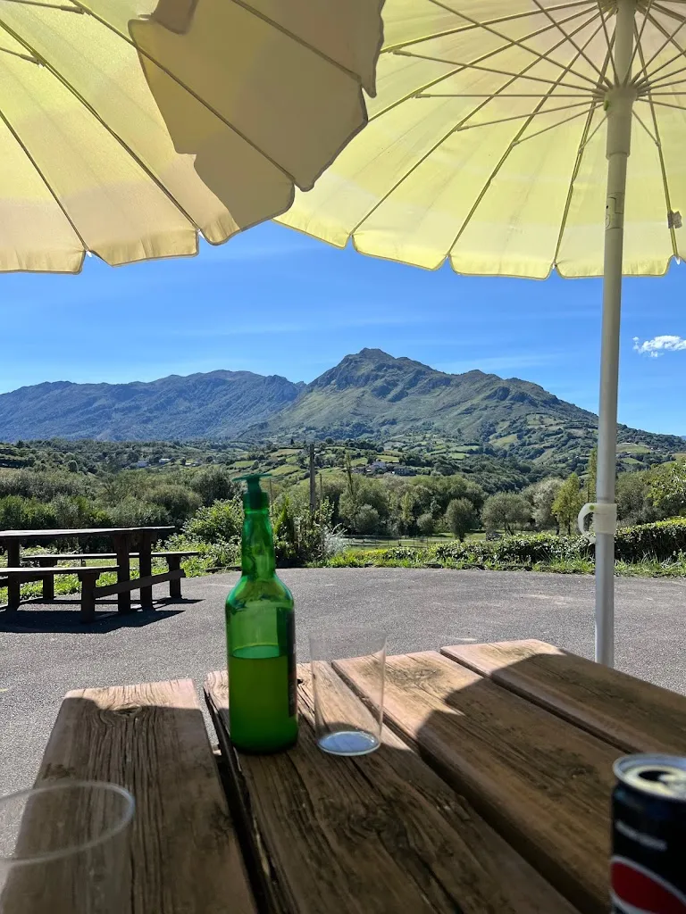 Raquel Díaz López_Restaurante Mirador Embalse Alfilorios_Morcín_review