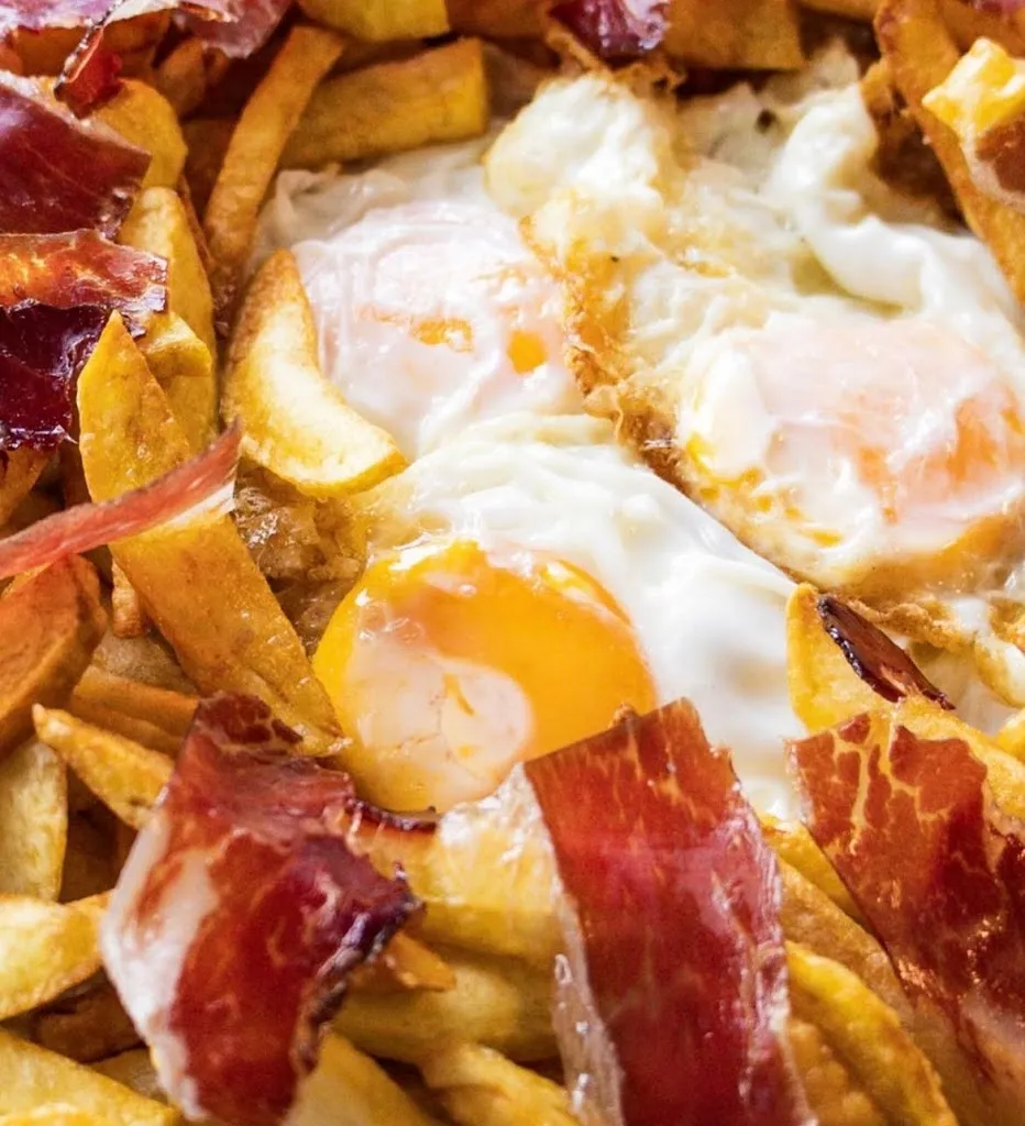 Claudia Fernández lopez_Ramoné Taberna_Muros de Nalón_review