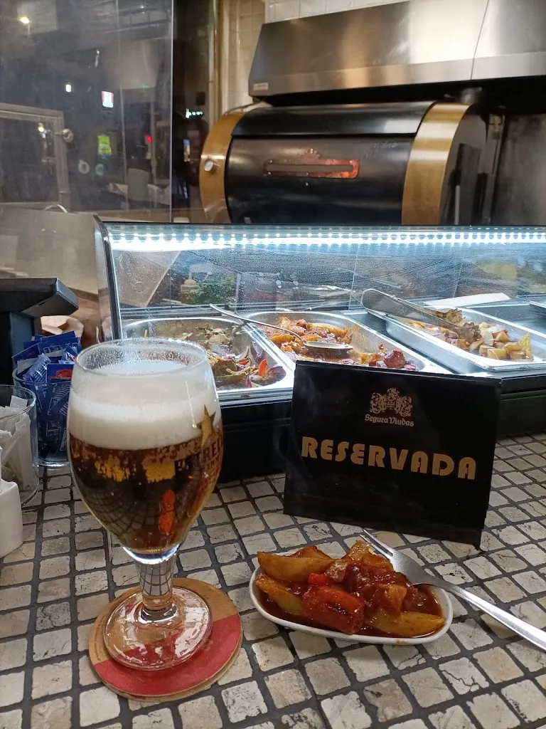 Morgan Skinner_La Leña_Lena_review