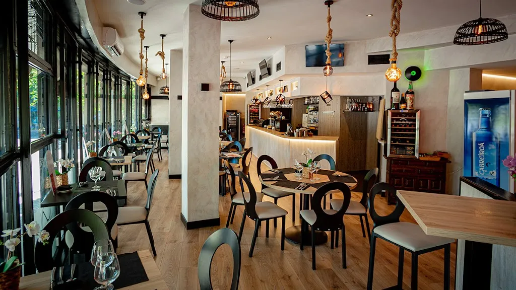 La Martina Gastrobar Restaurante_Lena_slider_image_1