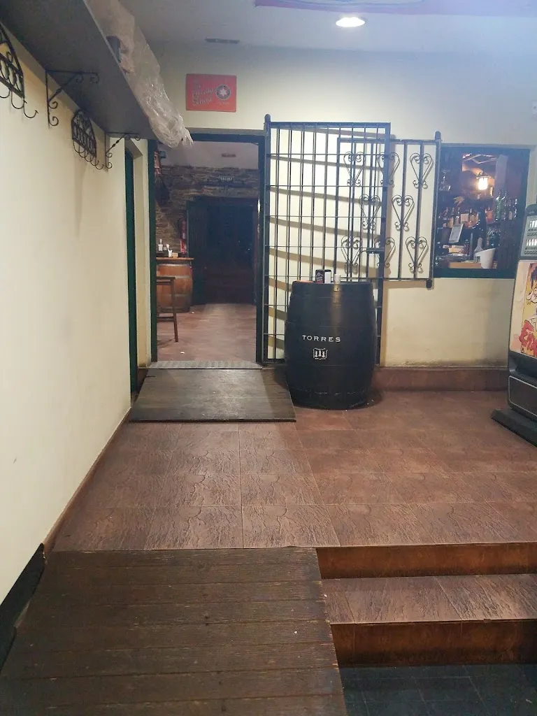 ERNESTO ARAUJO_Mesón Enxebre_Fene_review