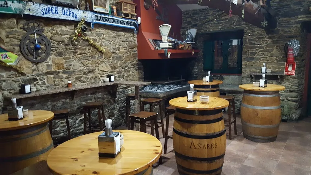 Mesón Enxebre restaurant in Fene