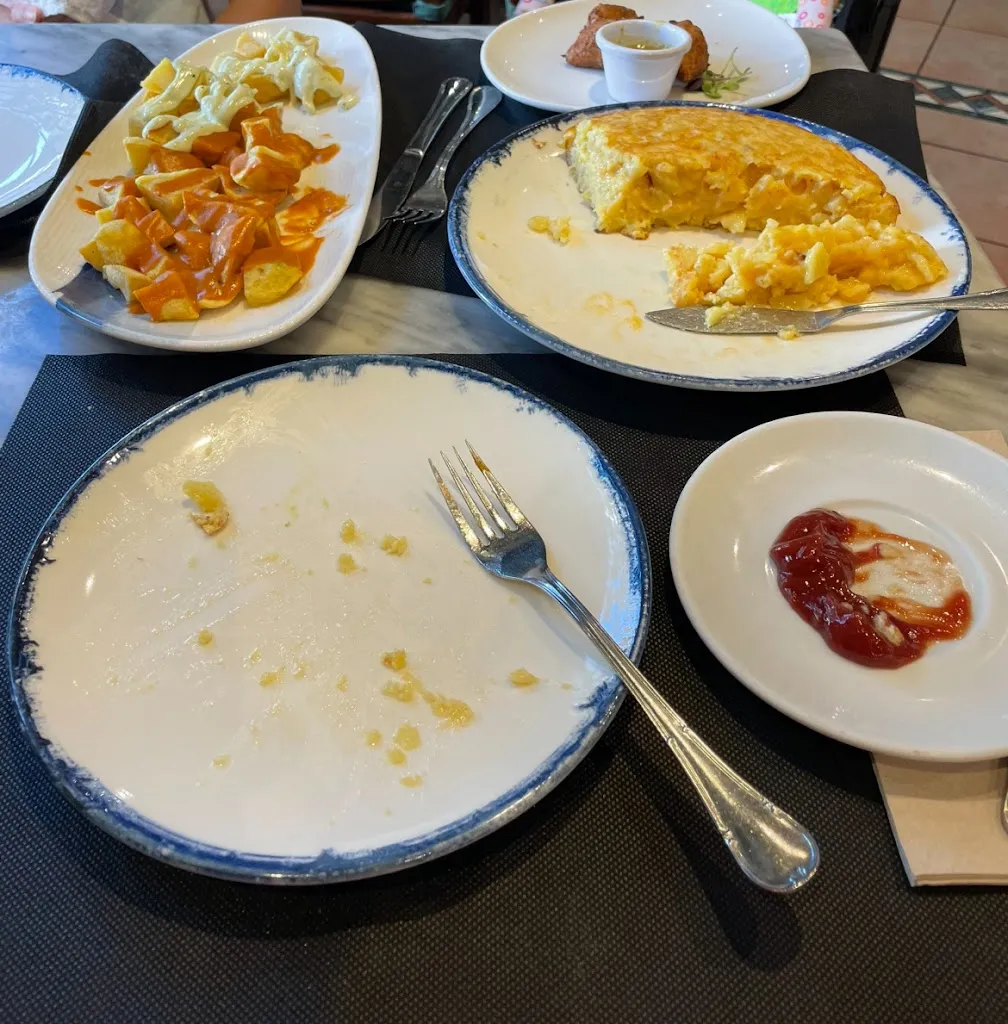 Aqz_Restaurante Cruz Blanca Las Murallas_Nava_review