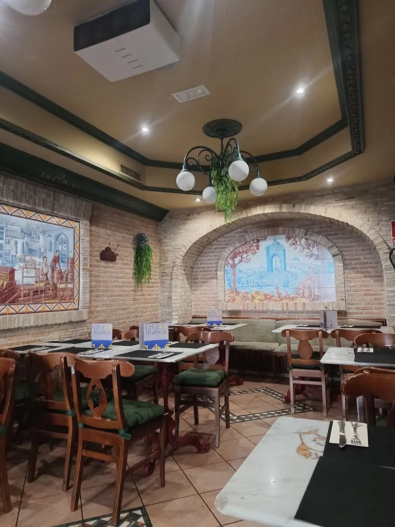 Restaurante Cruz Blanca Las Murallas_Nava_slider_image_2