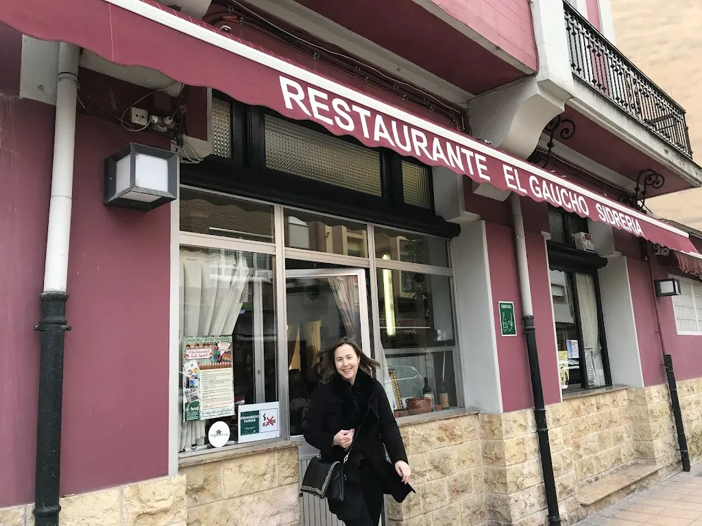 vivek sinha_Sidrería Restaurante El Gaucho_Langreo_review