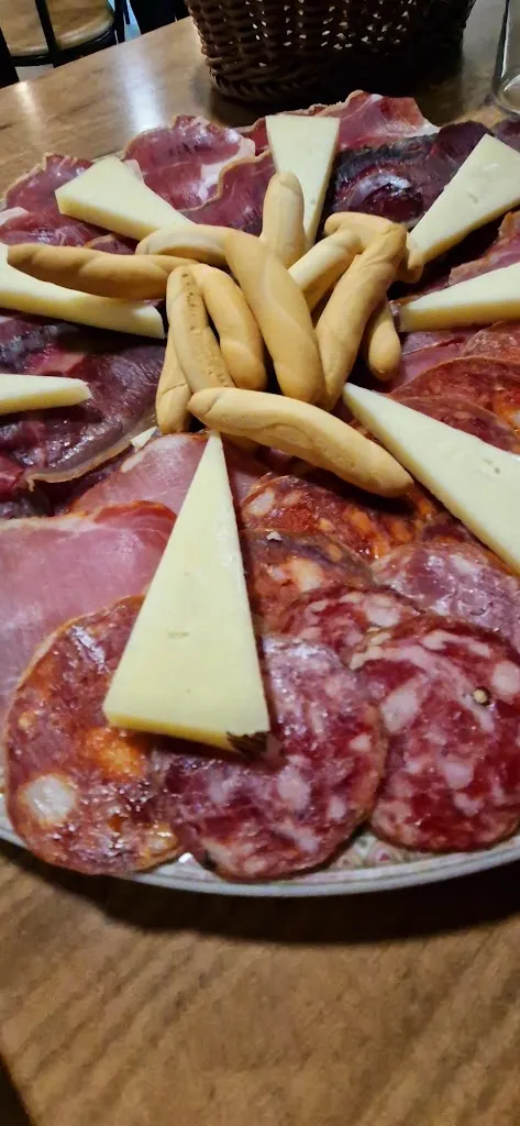 ROLSAN restaurant in Noreña