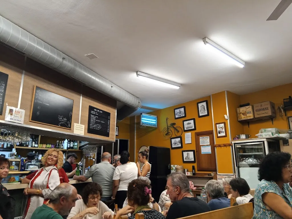 ANTONIO MELGAREJO COLOMA_Bar Sidrería La Sala_Noreña_review