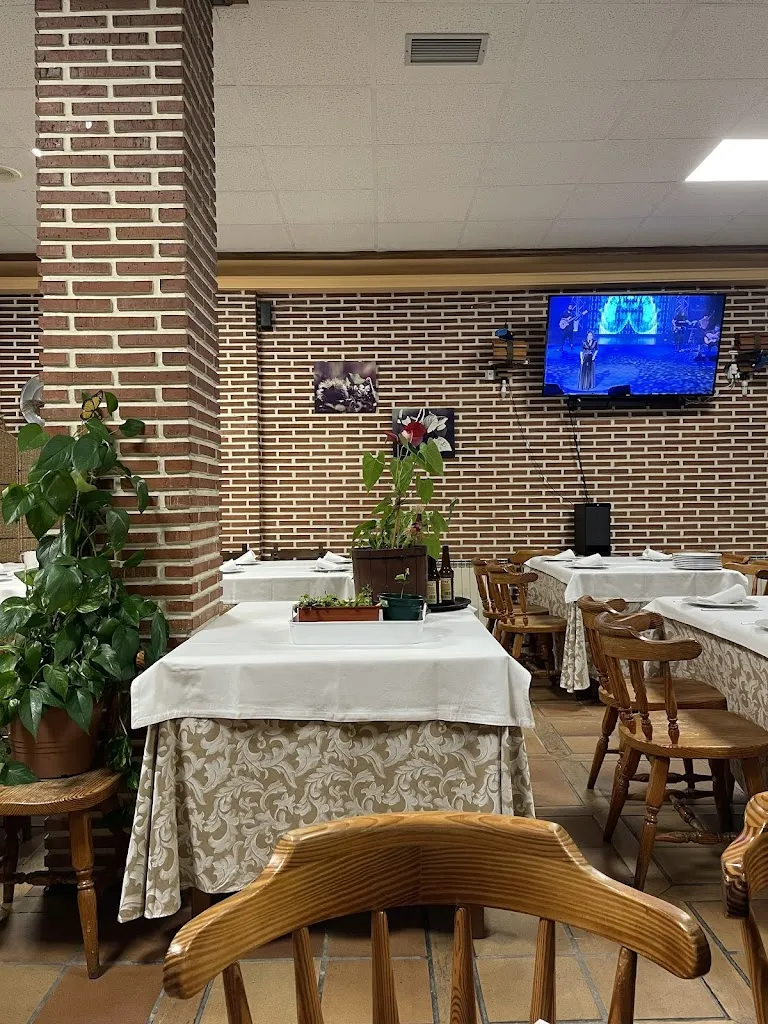 El Casero De La Villa Condal restaurant in Noreña