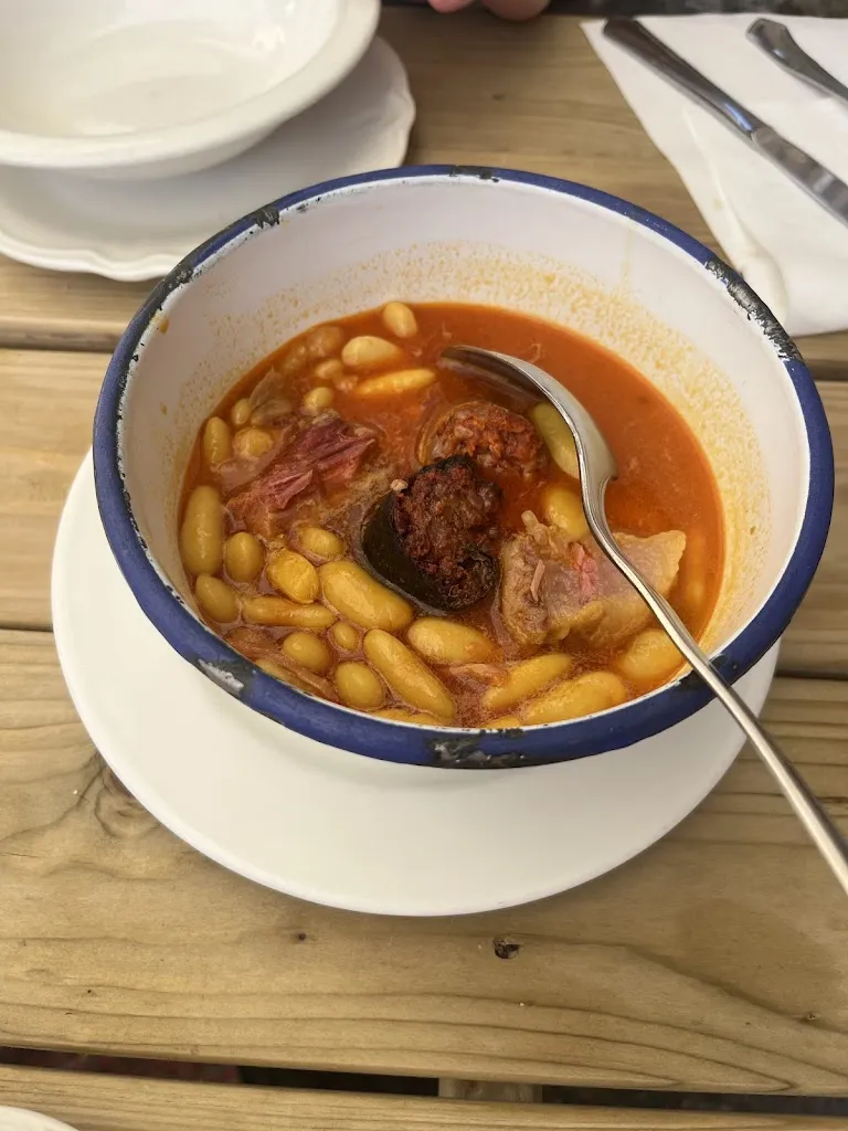 Lucie Okumuş Chvojková_La Sauceda_Peñamellera Alta_review