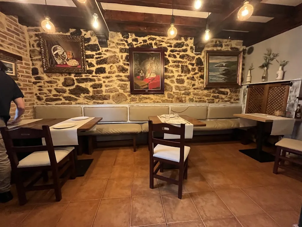 Borja Samsó Arnaiz_La Sauceda_Peñamellera Alta_review