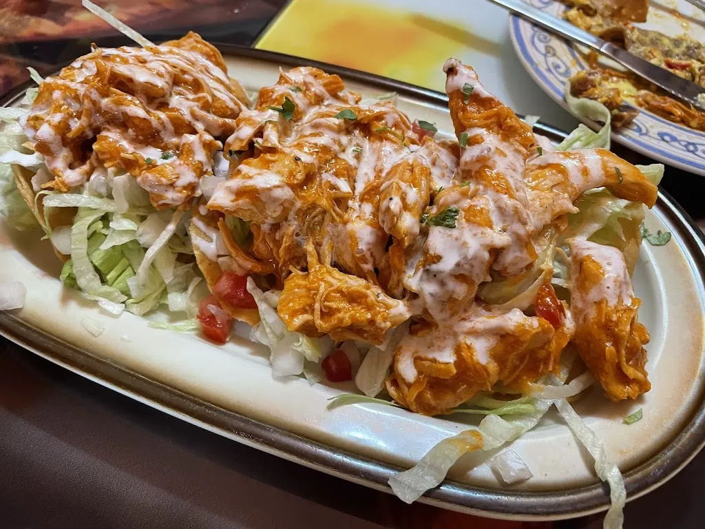 Guadalupe Caro_CANTINA MEXICANA LA GUADALUPANA_Peñamellera Alta_review