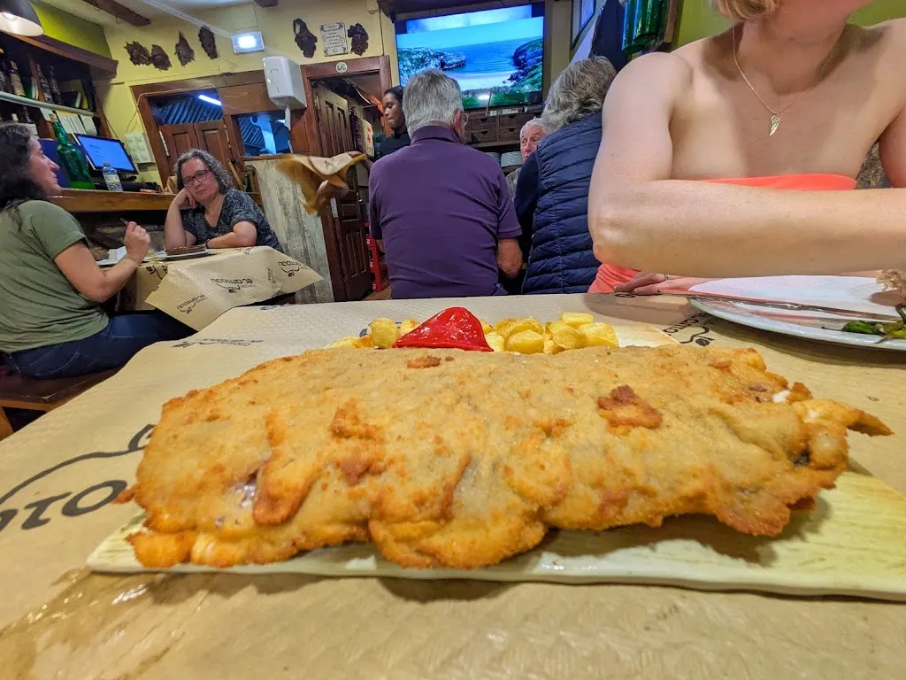 Andrew DN_Chigre El Antoju Sidrería_Llanes_review