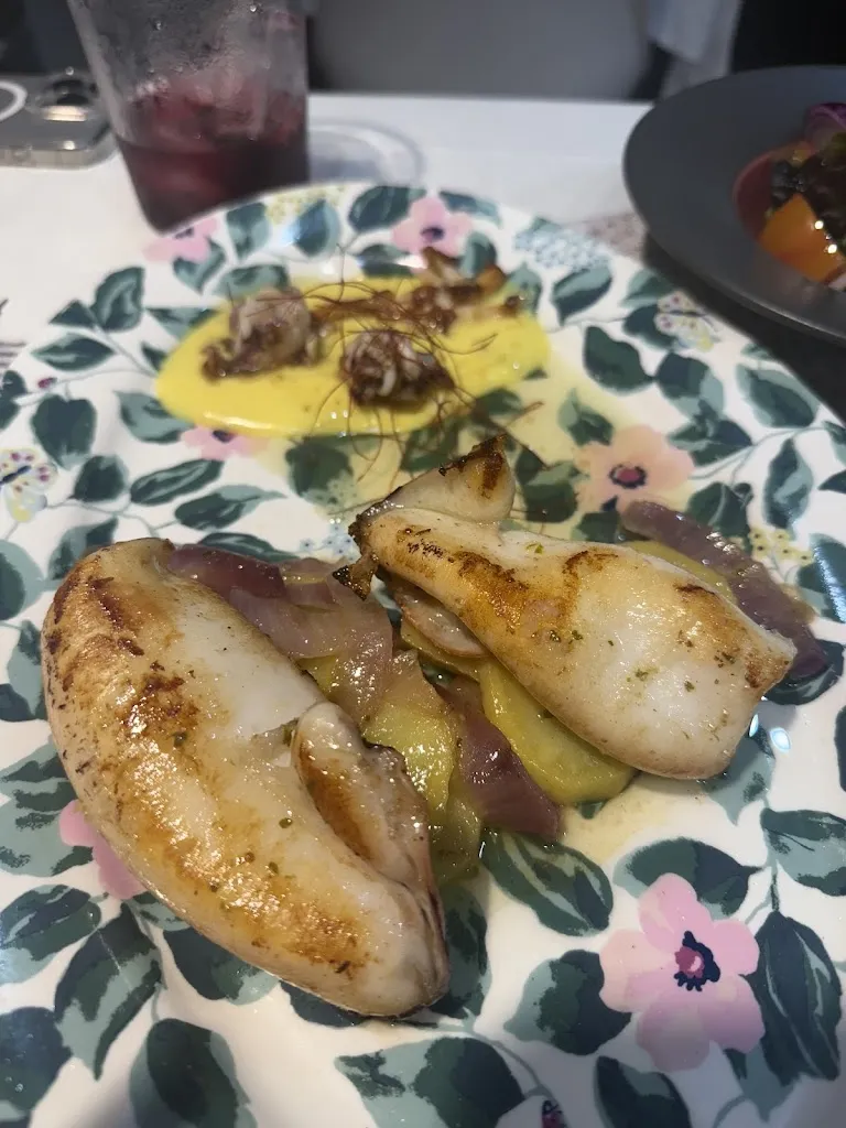 Taylor c_Retrogusto_Llanes_review