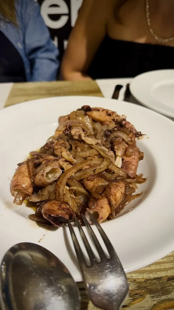 Kasem Alejandro Hadid_Sidrería Restaurante El Puerto_Llanes_review